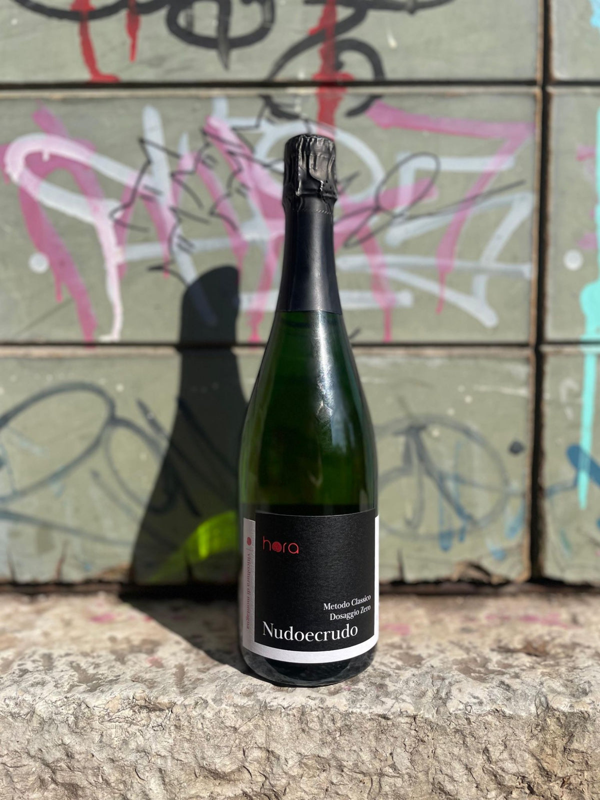Nudoecrudo 2021, Hora – la bottiglia